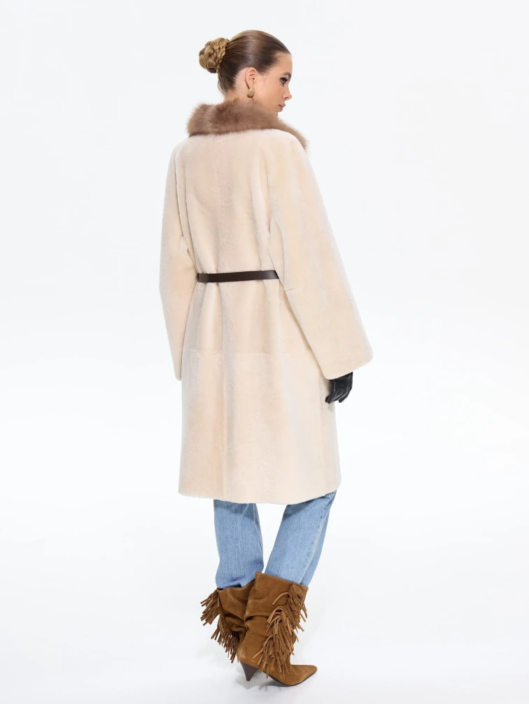 Женская дубленка свободного кроя с куницей 2070, бежевая, размер 44, артикул 65220-5