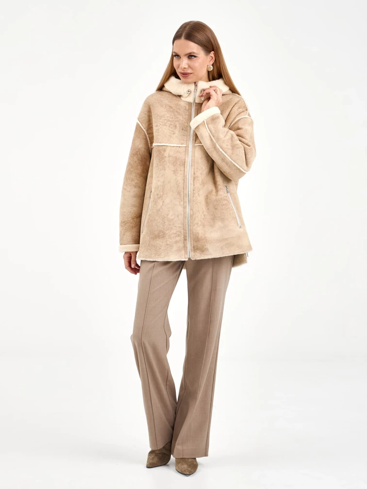 Короткая женская дубленка с капюшоном 2075, бежевая, размер 46, артикул 65230-7
