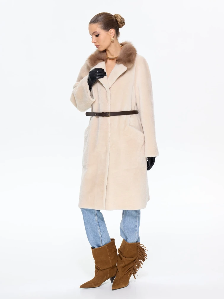 Женская дубленка свободного кроя с куницей 2070, бежевая, размер 44, артикул 65220-4