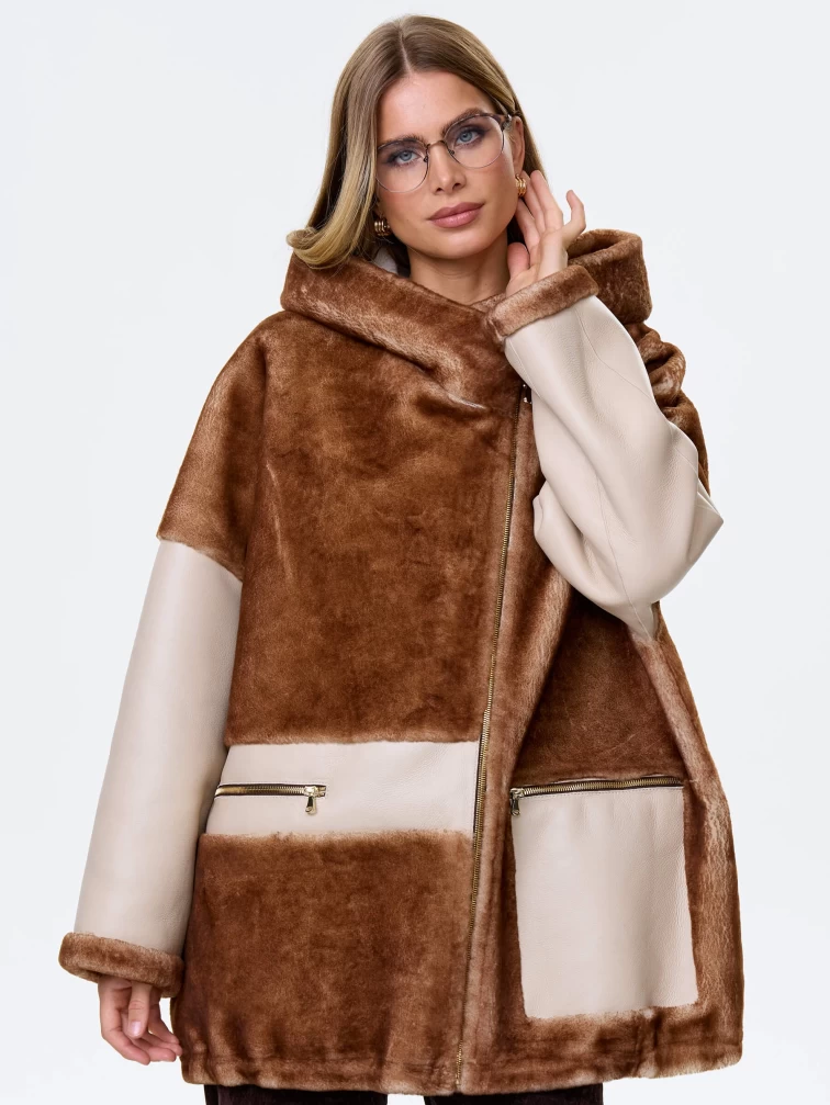 Комбинированная женская дубленка с капюшоном из астрагана премиум класса 2058, бежевая, размер 52, артикул 64140-4