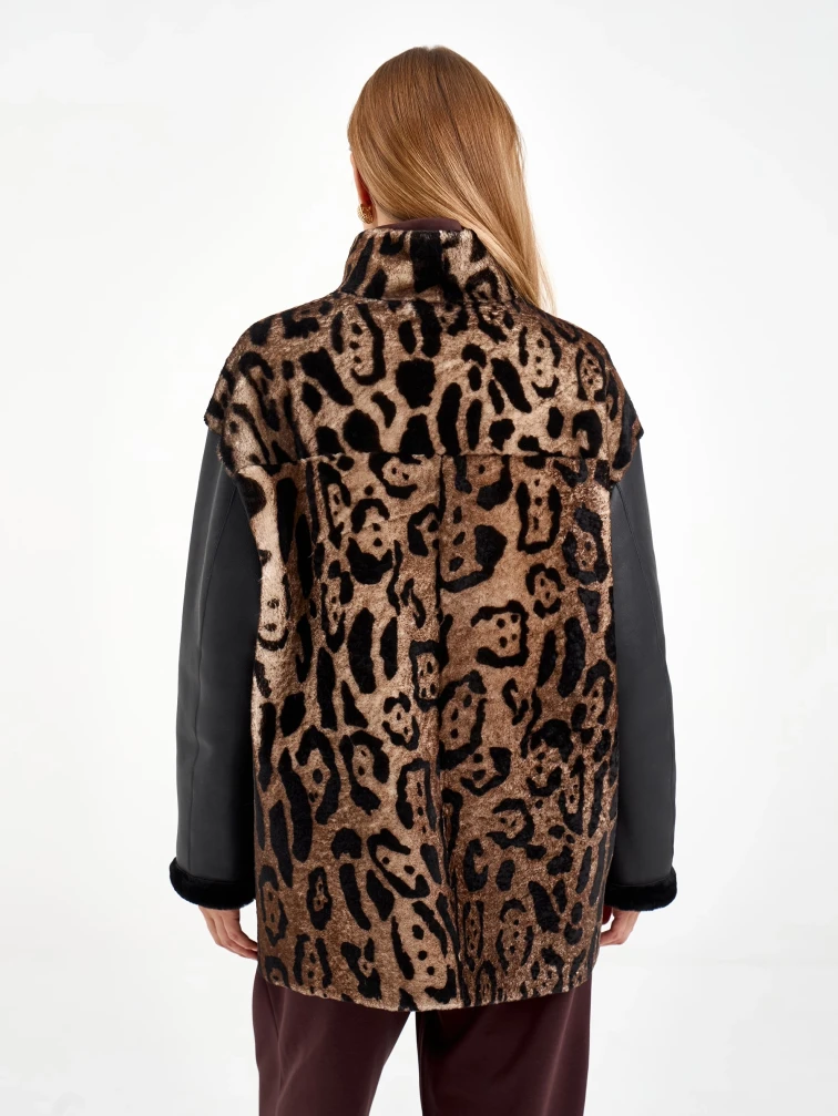 Короткая комбинированная женская дубленка 2076, коричневая, размер 46, артикул 65100-4