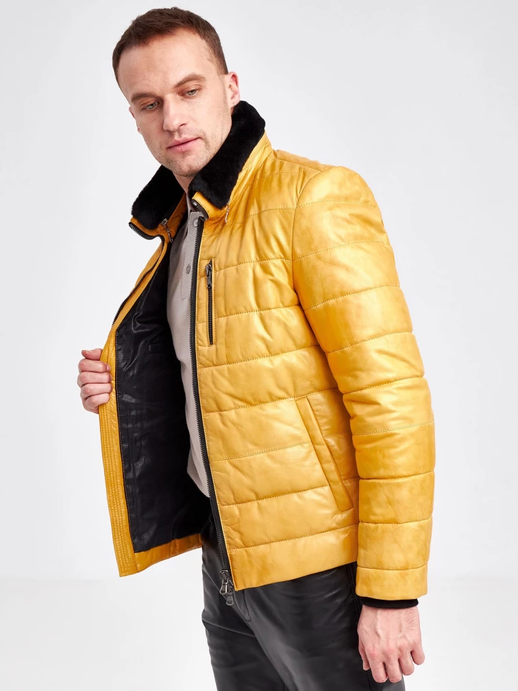 Зимний короткий кожаный пуховик для мужчин 40132, желтый, размер 48 , артикул 23110-6