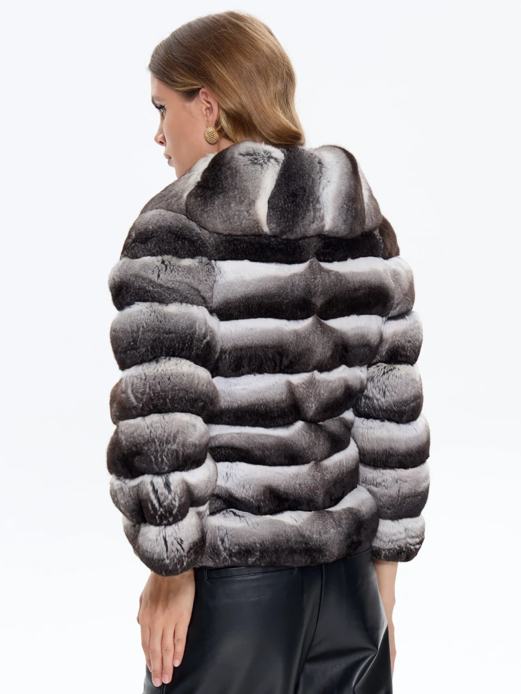 Короткая женская шуба из меха шиншилы MANAKAS QWN, черно-белая, размер 42, артикул 34310-4