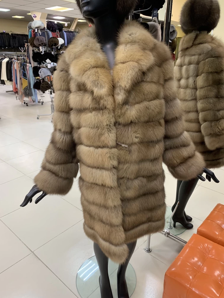 Поперечная шуба из куницы для женщин 2а, светло-коричневая, размер 44, артикул 33350-0