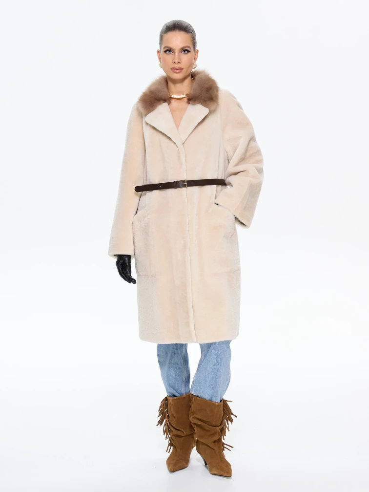 Женская дубленка свободного кроя с куницей 2070, бежевая, размер 44, артикул 65220-2