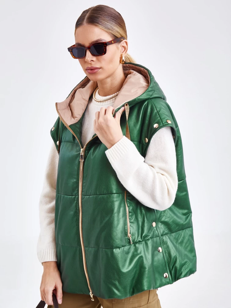 Короткий женский кожаный пуховик оверсайз с капюшоном премиум класса 3023, зеленый, размер 52, артикул 25400-0