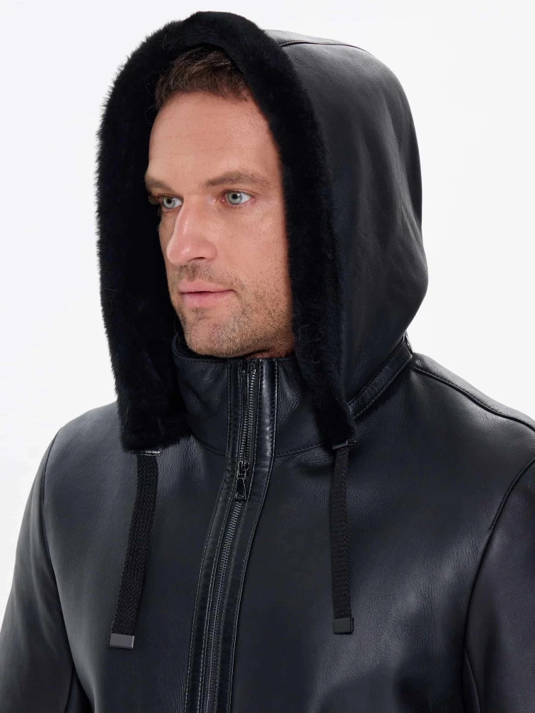 Короткая мужская дубленка с капюшоном премиум класса 441, черная, размер 48, артикул 41230-2