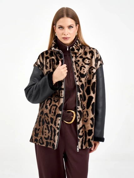 Короткая комбинированная женская дубленка 2076, коричневая, размер 46, артикул 65100-6