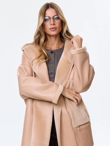 Молодежное полупальто из натуральной овчины для женщин с капюшоном премиум класса 2056, бежевое, размер 48, артикул 64350-2