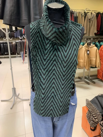 Жилет женский из натурального меха астраган 10, зеленый, размер 46, артикул 24400-0