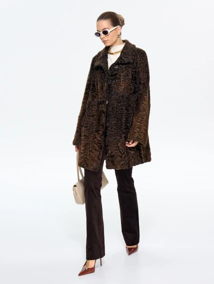 Короткая женская шуба из меха каракульчи Лиза, коричневая, размер 60, артикул 65570-7