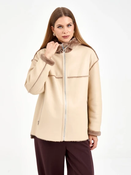 Короткая женская дубленка с капюшоном 2075, светло-коричневая, размер 44, артикул 65070-0