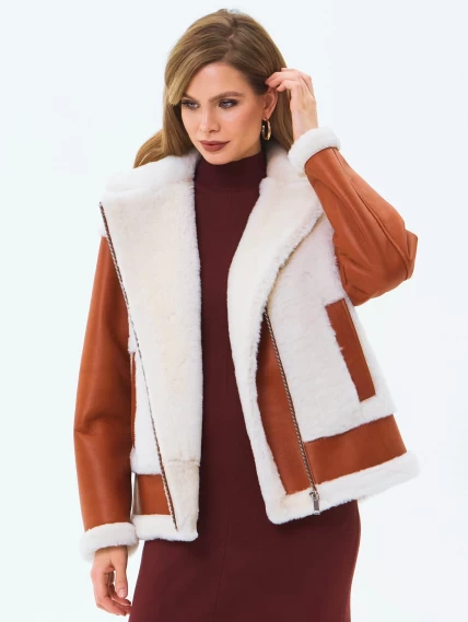 Короткая женская дубленка из натуральной овчины премиум класса 2066, виски, размер 44, артикул 64710-7